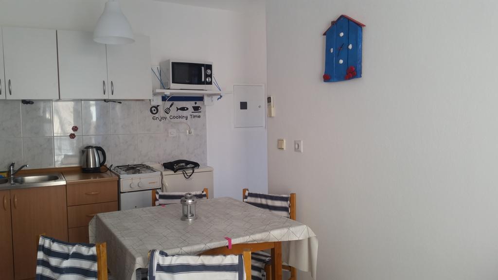 Apartments Niko Trogir Exterior photo